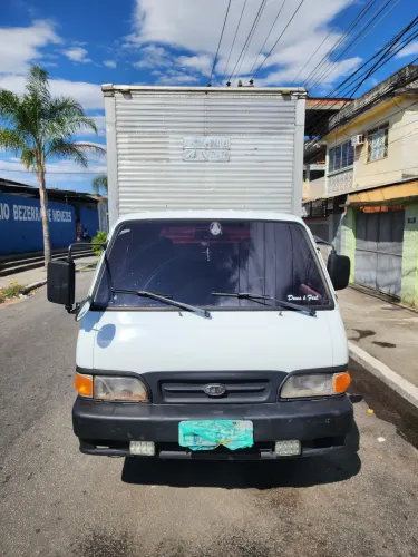 Vendo kia bongo pra sair hoje todo revisado