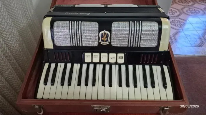 VENDO - Acordeon Paolo Soprani