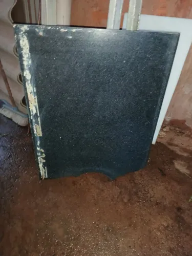 Pedaço de mármore preto