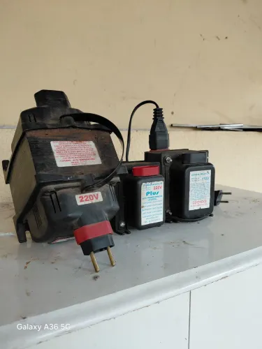 Transformador 220w pra 110 w