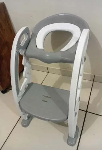 Acento de vaso com escada infantil 