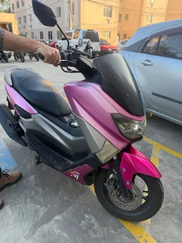 Nmax 2020 Rosa