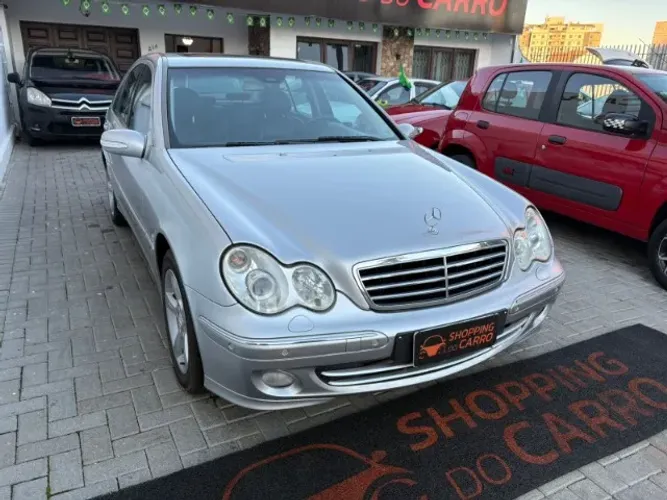 Mercedes-Benz C-320 Avantgarde 3.2 V6 24V 4P Aut. 2005
