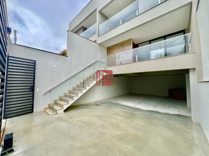 Casa com Vista para a Reserva No Cabral