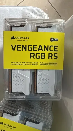 Ram Corsair vengeance Rgb Rs Ddr5 32gb (2x16) 6000mhz Cl36