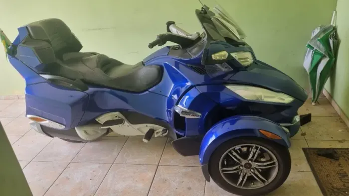 BRP CAN-AM - SPYDER RT'S 2012