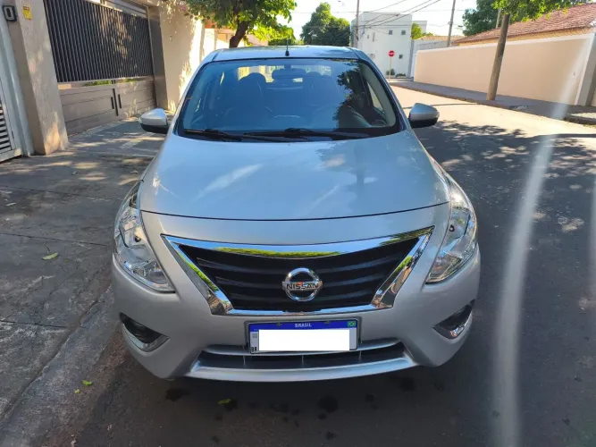 Nissan Versa Unique 1.6 16V Flexstart 4P Aut. 2018