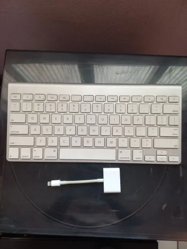 Teclado Apple sem fio 