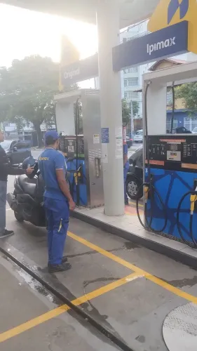 Vaga para frentista ambos os sexos