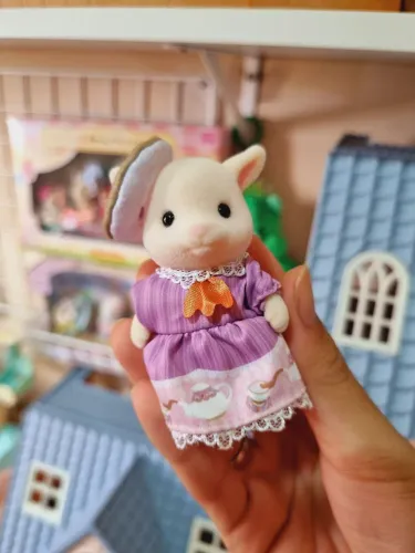 Sylvanian families menina cabra