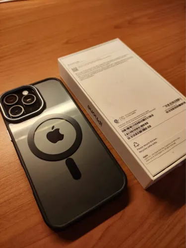 iPhone 16 pro max semi novo