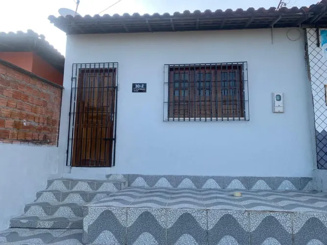 *CASA À VENDA - RECÉM REFORMADA noTirirical!*