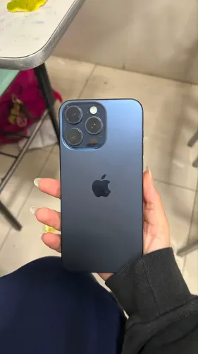 VENDE-SE IPHONE 15 PRO MAX