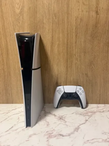 PS5 SLIM