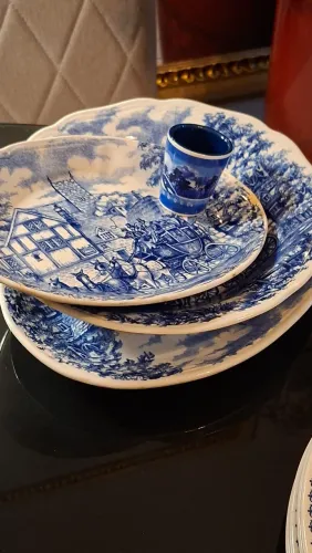 Louças pratos e Xícaras para cafezinho