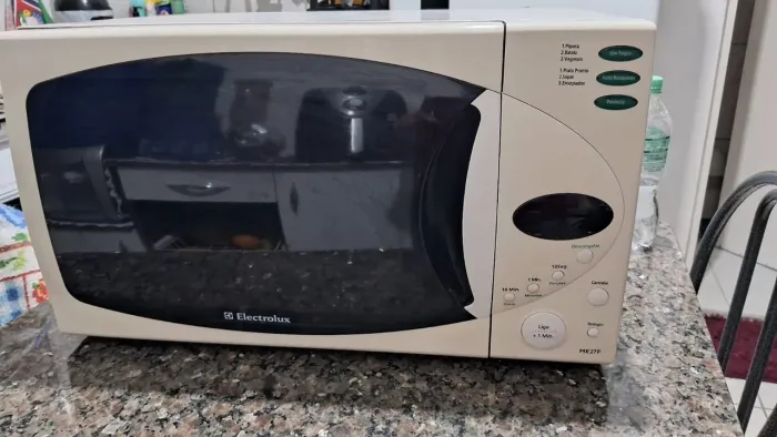Micro-ondas seminovo