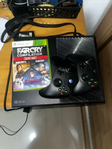 Xbox one + Farcry Compilation + 2 controles