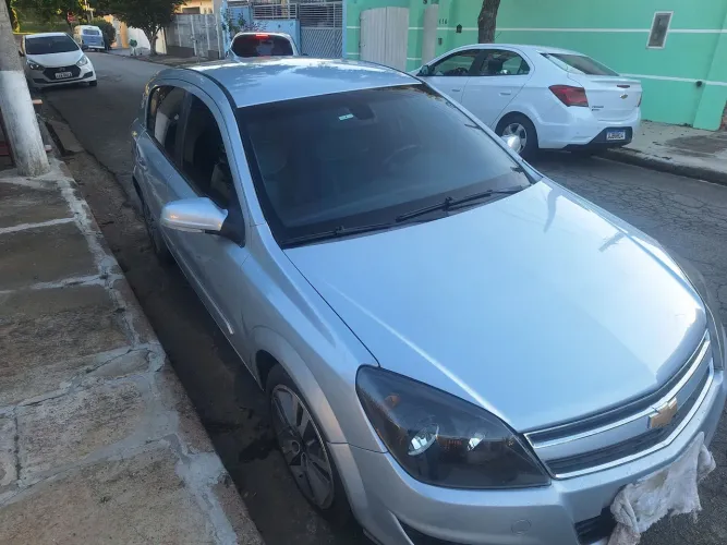 Chevrolet Vectra GT-X 2.0 MPFI 8V Flexpower Aut. 2011