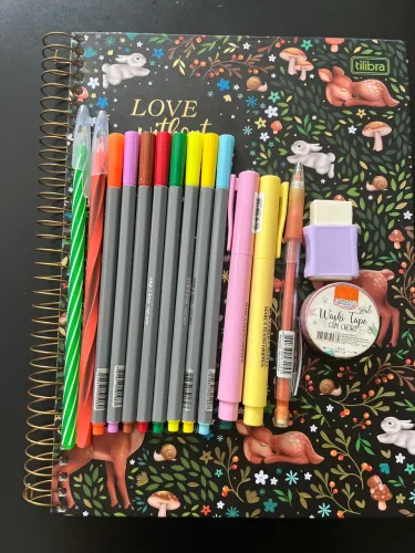 Kit Escolar com caderno 10M+ 15 itens