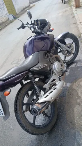 Vendo moto factor 125cc