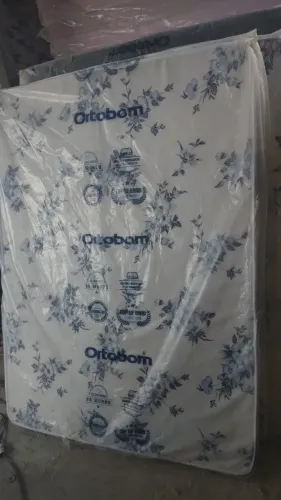 Colchão de casal D 20