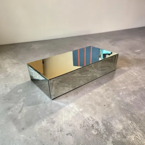 Mesa de centro espelhada