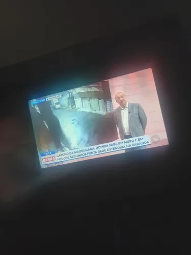 Vendo TV 43 polegadas 