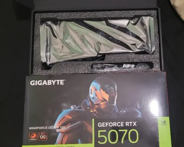 Placa de Vídeo Gigabyte RTX 5070