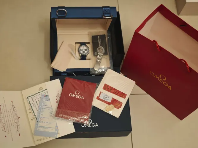 Relógio Omega Speedymaster Snoopy Completo (foguete move)