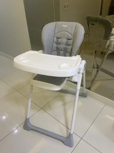Cadeira de refeição para bebê (marca: Safety 1st) 0 a 18 kg.