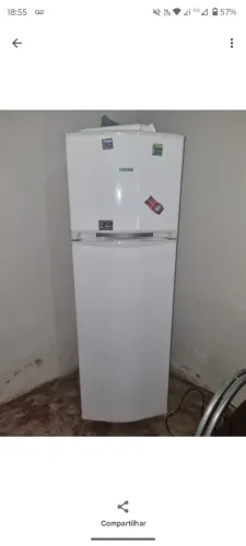 Geladeira em bom estado 950 reais 