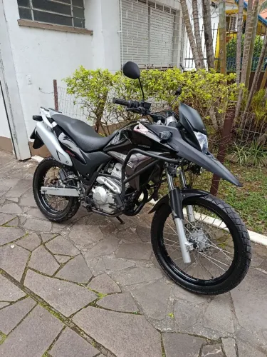 Honda Xre 300 linda aceito trocas 