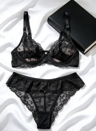 LINGERIE