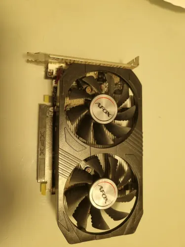 PLACA DE VIDEO RX550 4GB