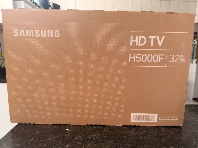 Smart TV SAMSUNG 32" HD H5000F 2025 (lacrada)