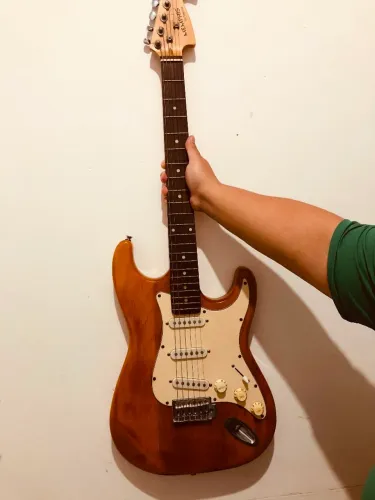 Guitarra Tagima