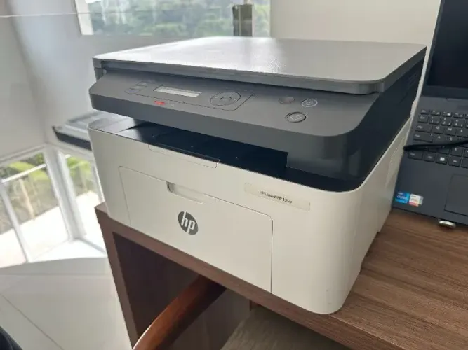 IMPRESSORA Multifuncional - HP Laser MFP 135w