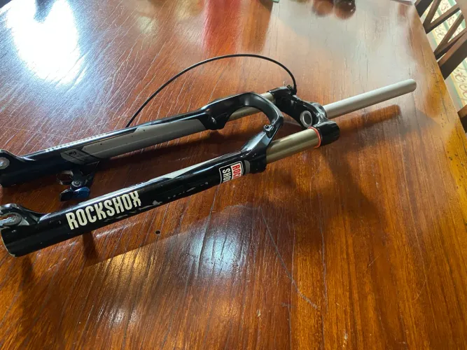 Suspensão Rock Shox Sid Aro 29 não Boost