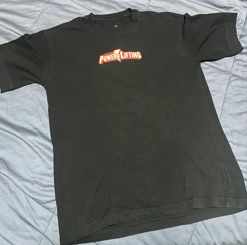 Camisa Oversized de Academia Tamanho M Usada