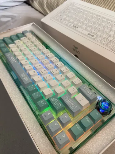 Teclado mecânico aula f68
