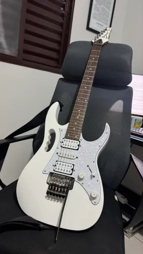Guitarra Ibanez JEM-JR 