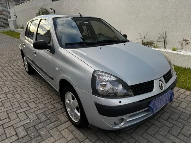Renault Clio RT/ Privilège 1.6 16V 5P 2004