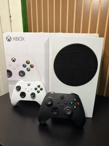 Xbox series s +2controles originais 