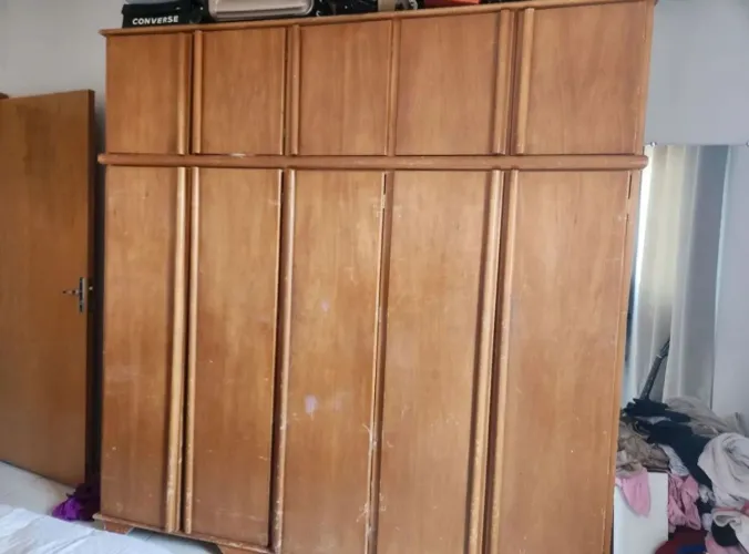 Guardaroupa Madeira Pura