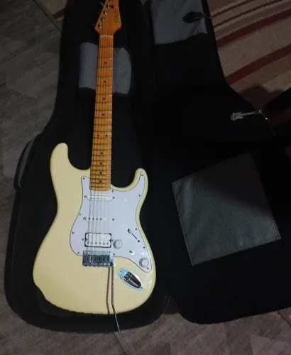 Guitarra seizi bodokan rising sun