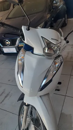 Moto Biz 100, 2022