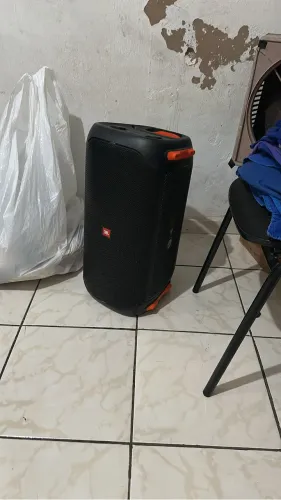VENDO JBL PartyBox 110 (Sucata / Retirada de Peças) - Placa Queimada".