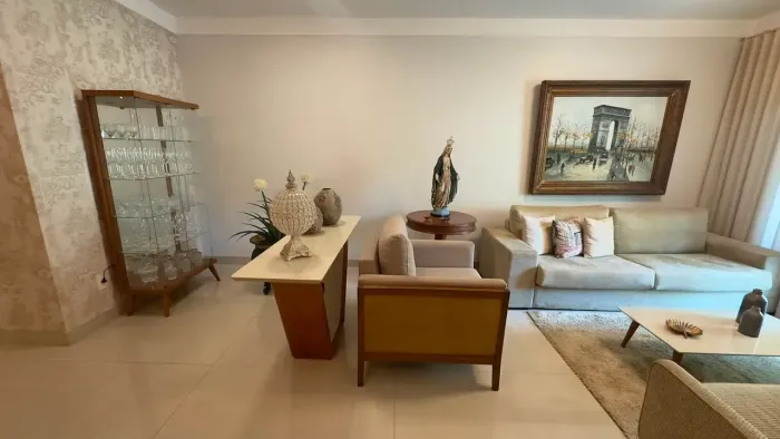 Imóvel para venda tem 105 metros quadrados com 3 quartos em Santa Mônica - Uberlândia - MG
