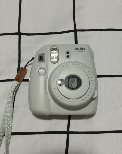 Câmera instax mini 9