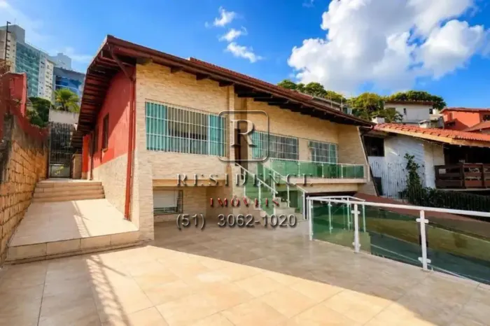 Luxuosa casa para locação em Porto Alegre-RS, bairro Boa Vista: 4 quartos, 1 suíte, 3 sala